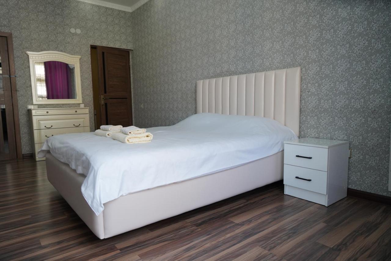 Nice And Comfortable Apartment In The Downtown Of Bisjkek Eksteriør bilde